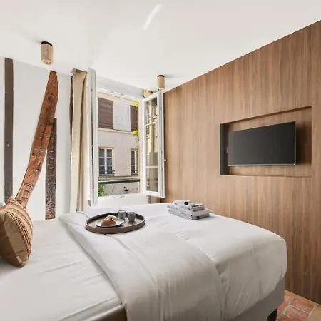 4 Couchages Marais - Place Des Vosges Apartment *
