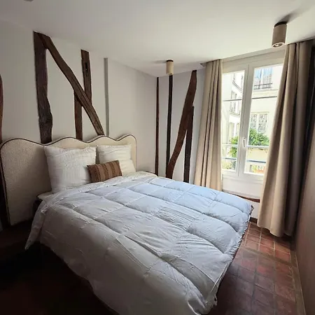 4 Couchages Marais - Place Des Vosges