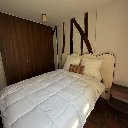 Apartment 4 Couchages Marais - Place Des Vosges Paris